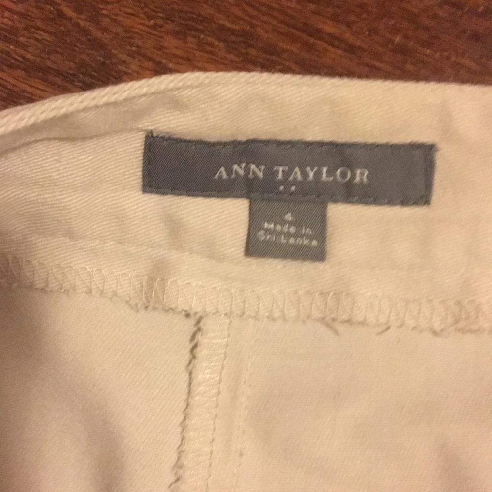 Shorts - Picture 2 of 3